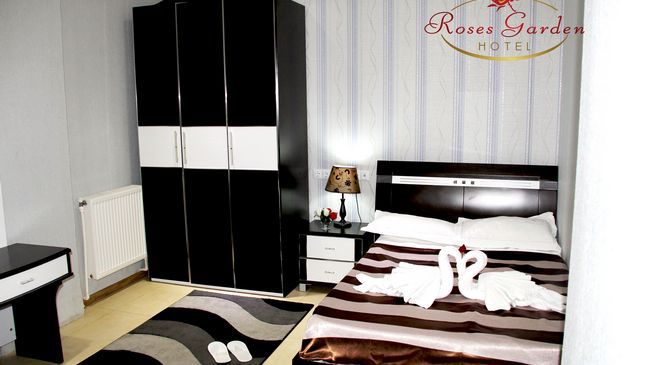 Roses Garden Hotel Tbilisi Ruang foto