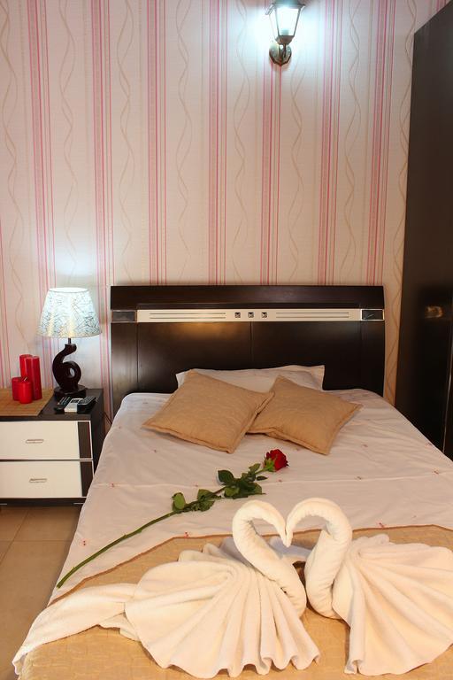 Roses Garden Hotel Tbilisi Ruang foto